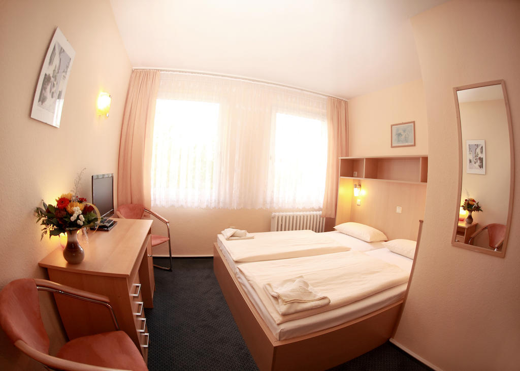 Hotel Bertramshof Wismar Bilik gambar